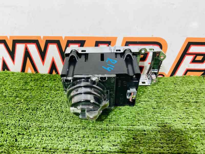 LR034846 Suspension mode switch Range Rover L405 (2013-2021) Used cost 150 € in stock 1 pcs.