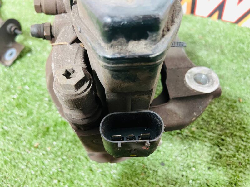 LR036567 Rear right caliper Range Rover L405 (2013-2021) Used cost 125 € in stock 2 pcs.