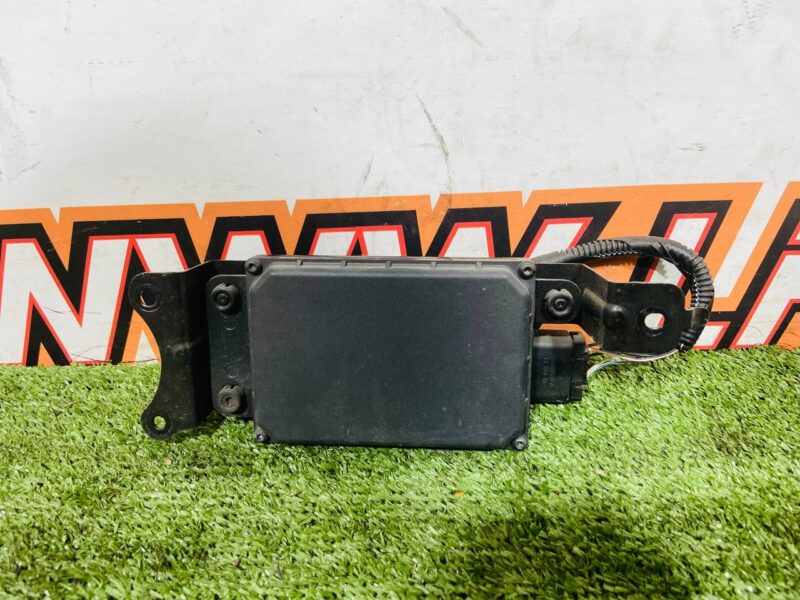 LR043725 Range Rover Sport L494 Active Cruise control radar (2014-2022) Used cost 750 € in stock 2 pcs.