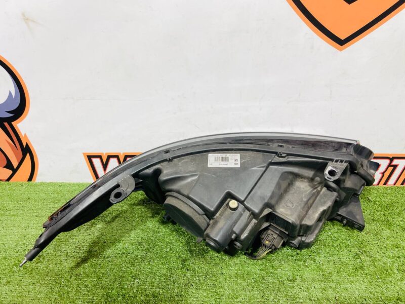 LR046926 Left headlight Range Rover L405 (2013-2021) used - Image 17