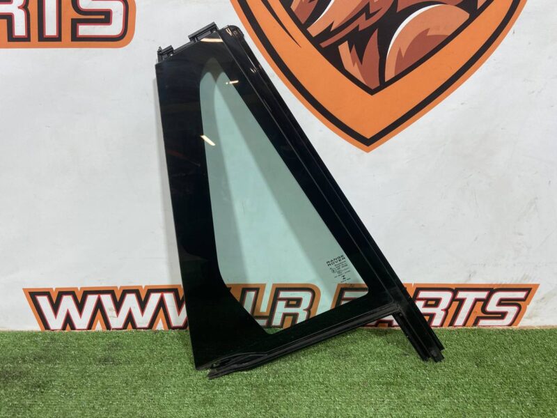 LR065500 Glass in the body side right rear Range Rover L405 (2013-2021) Used cost 150 € in stock 2 pcs.