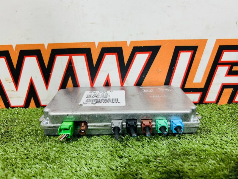 LR066380 Camera control module Range Rover L405 (2013-2021) USED cost 280 € in stock 1 pcs.