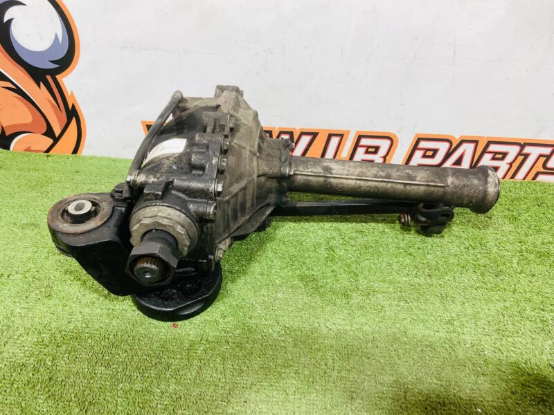 LR066513 Gearbox front 2.73 Range Rover L405 (2013-2021) Used cost 900 € in stock 2 pcs.