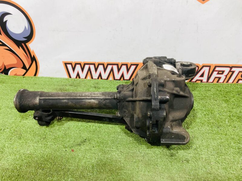 LR066513 Gearbox front 2.73 Range Rover L405 (2013-2021) Used cost 900 € in stock 2 pcs.