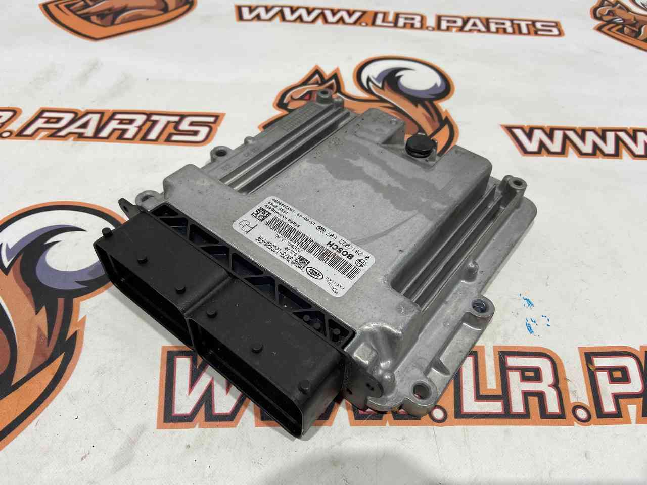 LR070894 Engine control unit Land Rover Discovery Sport L550 Used cost 150 € in stock 1 pcs.