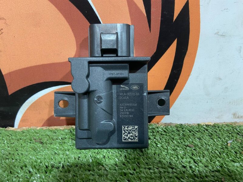 LR086374 Fuel pump control unit Range Rover Velar L560 (2018-) used - Image 14