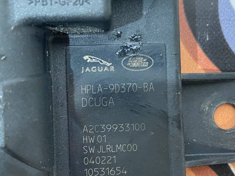 LR086374 Fuel pump control unit Range Rover Velar L560 (2018-) used cost 70 € in stock 2 pcs.
