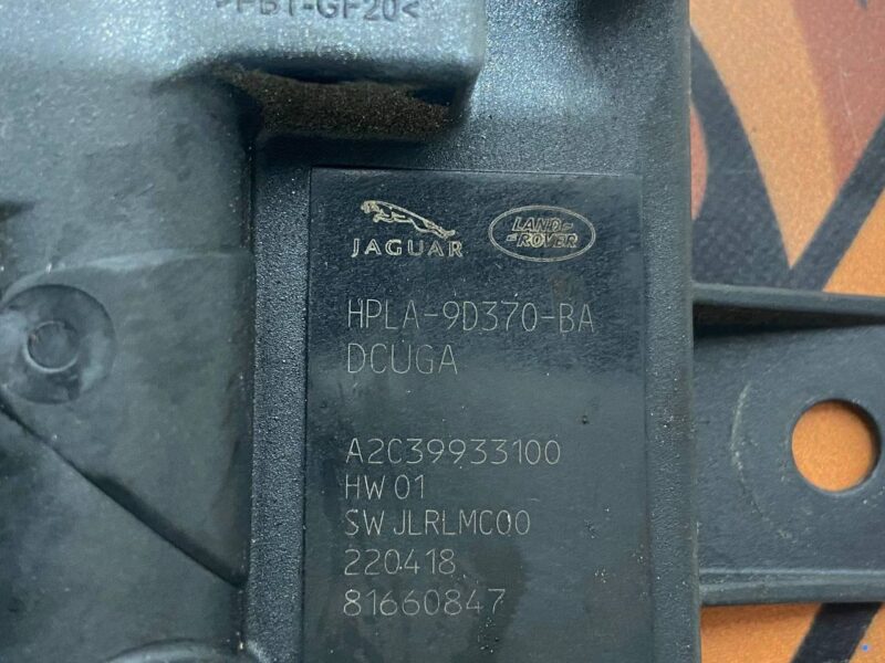 LR086374 Fuel pump control unit Range Rover Velar L560 (2018-) used cost 70 € in stock 2 pcs.