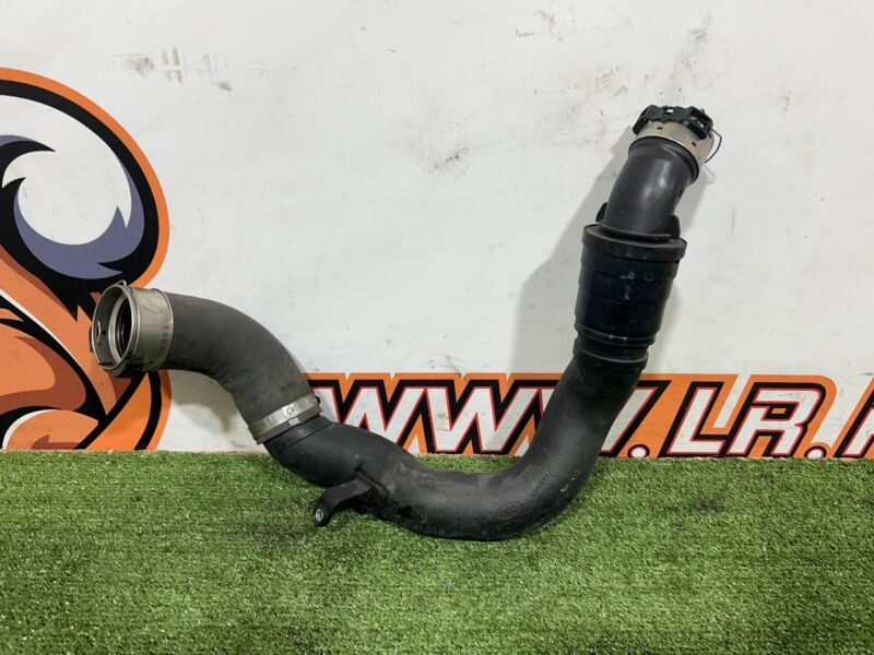 LR092415 Range Rover Velar L560 (2018-) Turbo Pipe Used cost 120,83 € in stock 1 pcs.