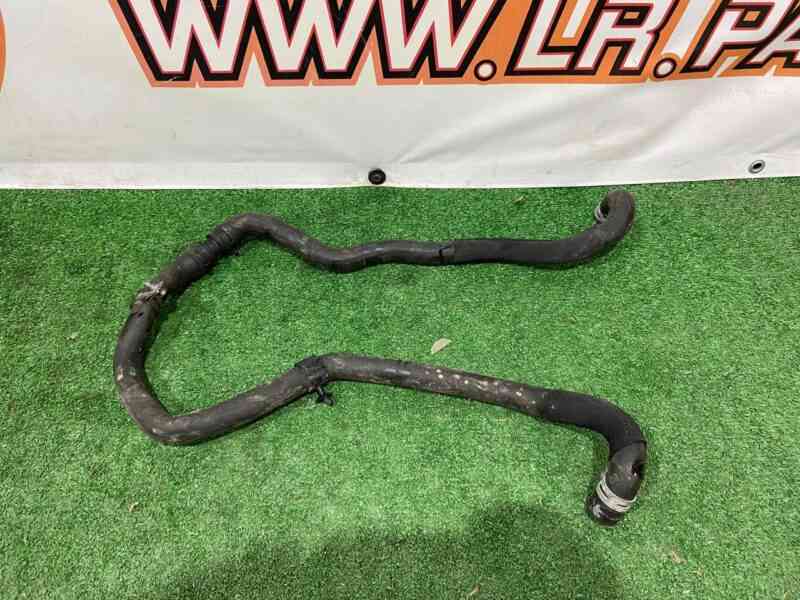 LR115163 Small radiator nozzle Range Rover Sport L494 (2014-2022) Used cost 30 € in stock 1 pcs.