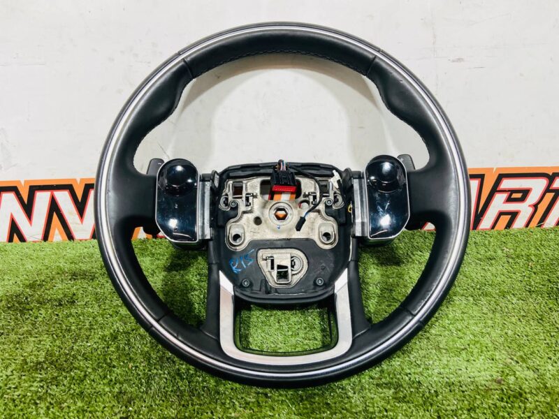 LR115724 Steering wheel for AIR BAG Land Rover Discovery Sport L550 (2015-) Used cost 300 € in stock 1 pcs.