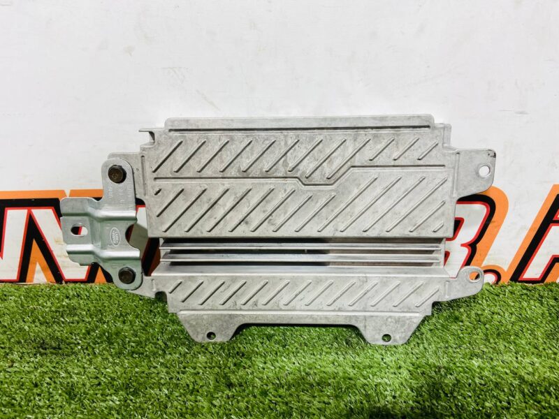 LR118066 AUDIO Amplifier Standard Audio System (Base) AUD4-8 Land Rover Discovery Sport L550 (2015-) Used cost 300 € in stock 1 pcs.