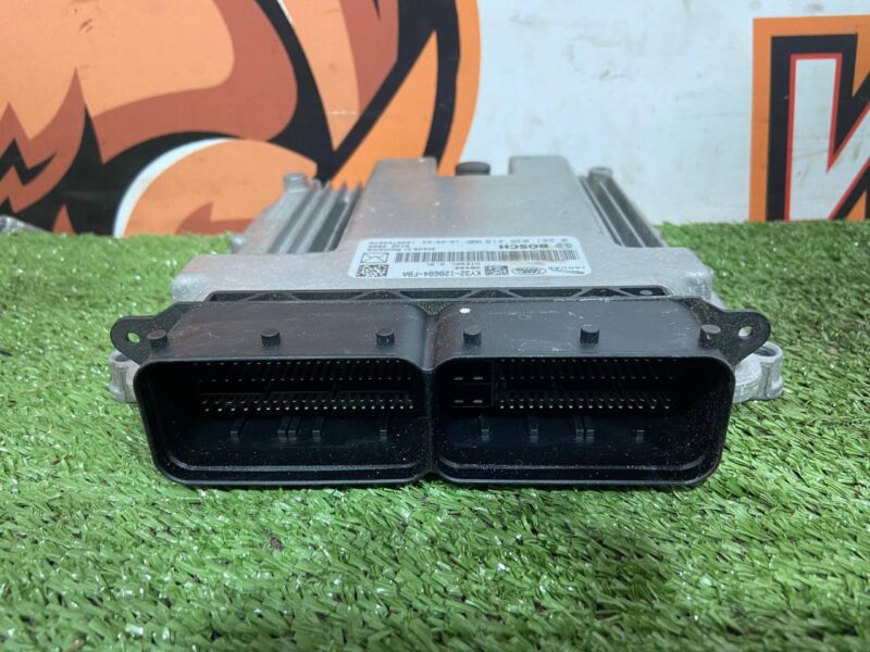 LR122382 Engine Control Unit Range Rover Velar L560 (2018-) Used cost 320 € in stock 3 pcs.