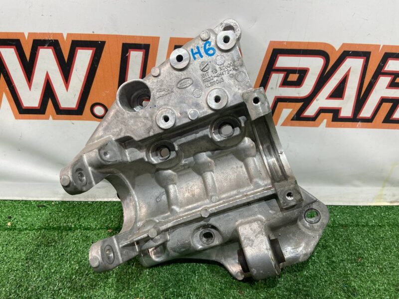 LR126450 Bracket for the Land Rover Discovery Sport L550 (2015-) Used cost 145 € in stock 1 pcs.