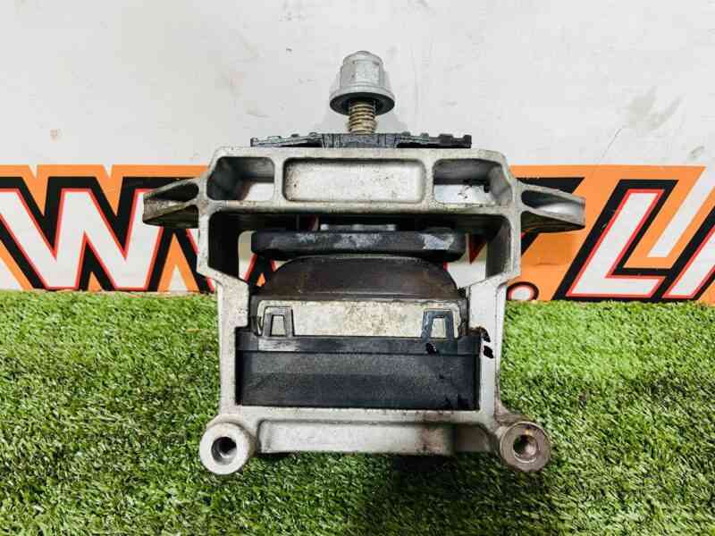 LR128245 Used Land Rover Discovery Sport L550 Motor Cushion (2015-) cost 60 € in stock 4 pcs.