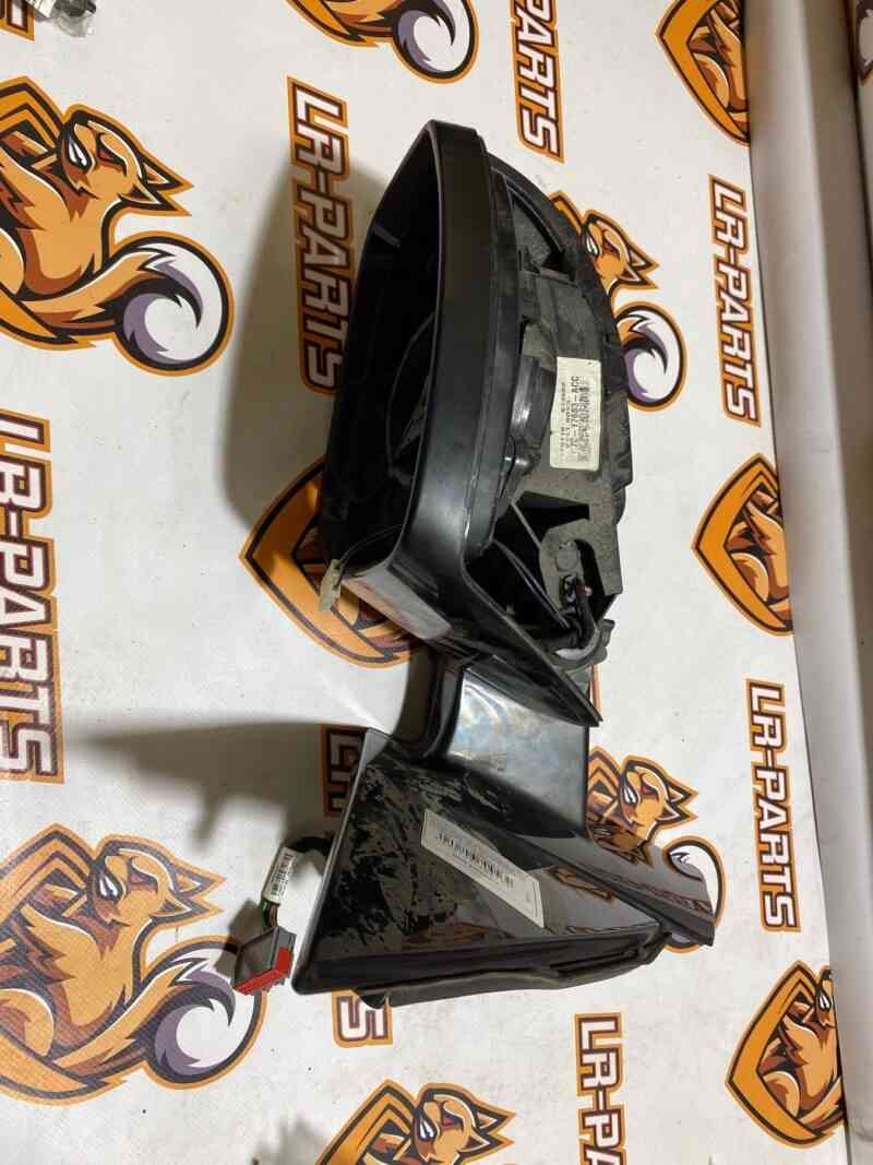 LR129365 Left exterior mirror (+blind spots, -electrochromic) Land Rover Discovery Sport L550 (2015-) Used cost 400 € in stock 2 pcs.