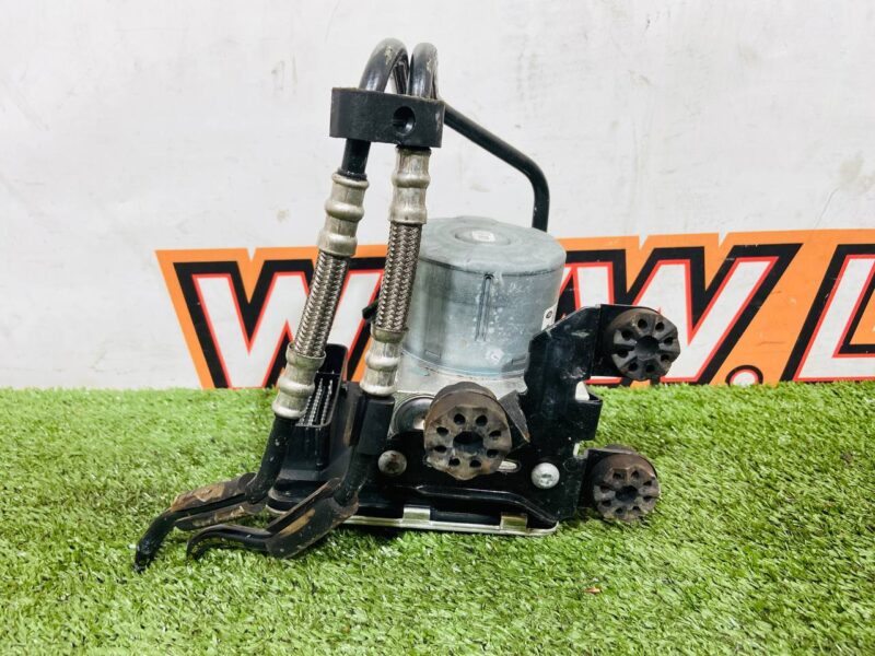 LR135761 ABS Block Land Rover Discovery Sport L550 (2015-) Used cost 250 € in stock 3 pcs.