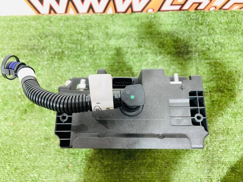 LR139593 Battery electric car Range Rover Evoque New L551 (2019-) Used cost 750 € in stock 1 pcs.
