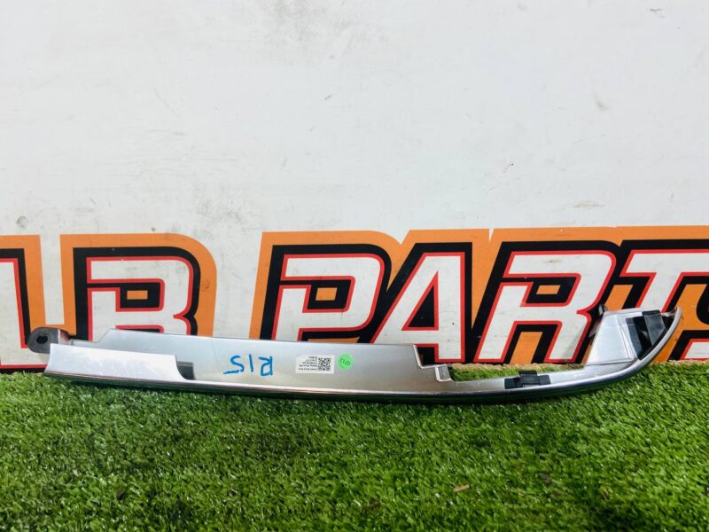 LR140093 Center console panel right Land Rover Discovery Sport L550 (2015-) Used cost 40 € in stock 1 pcs.