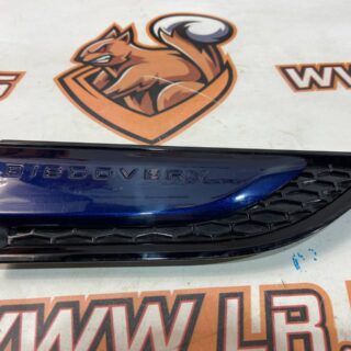 LR142549 Wing molding right Land Rover Discovery Sport L550 (2015-) used cost 45 € in stock 1 pcs.