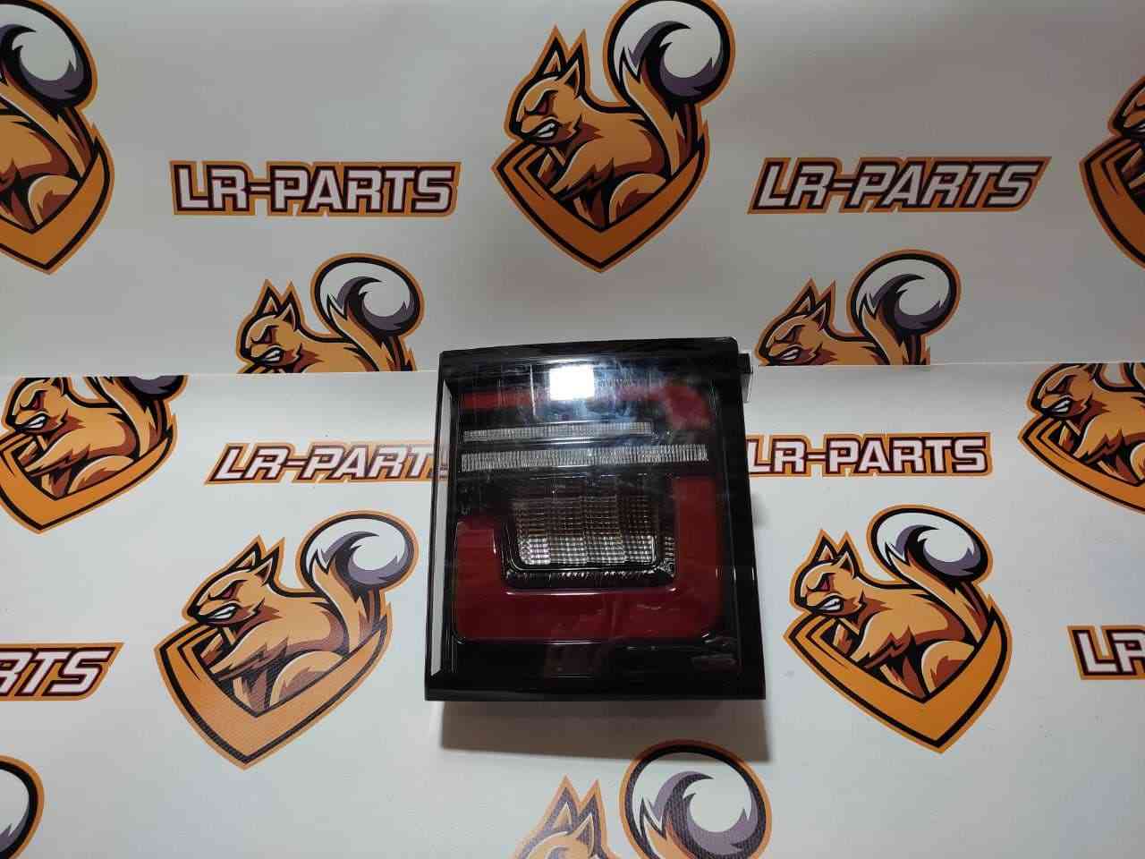 LR149771 Rear left light in the trunk lid 2019- Land Rover Discovery Sport L550 (2015-) Used cost 125 € in stock 1 pcs.