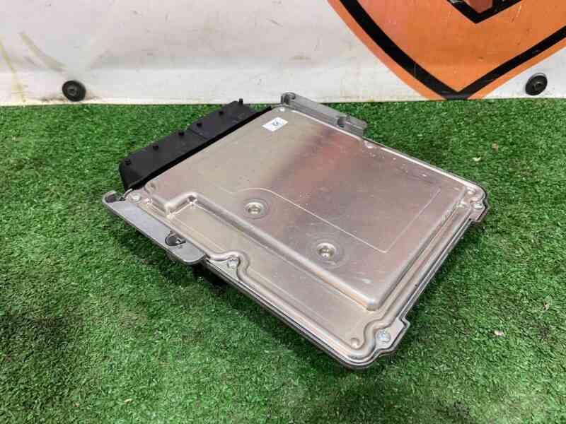 LR156375 Engine Control Unit 5.0ie Range Rover L405 (2013-2021) Used cost 333 € in stock 1 pcs.