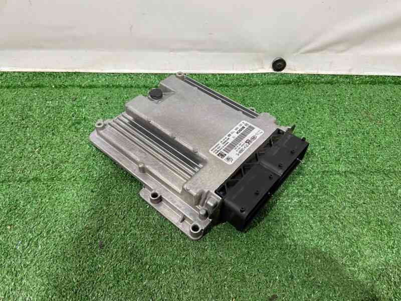 LR156375 Engine Control Unit 5.0ie Range Rover L405 (2013-2021) Used cost 333 € in stock 1 pcs.