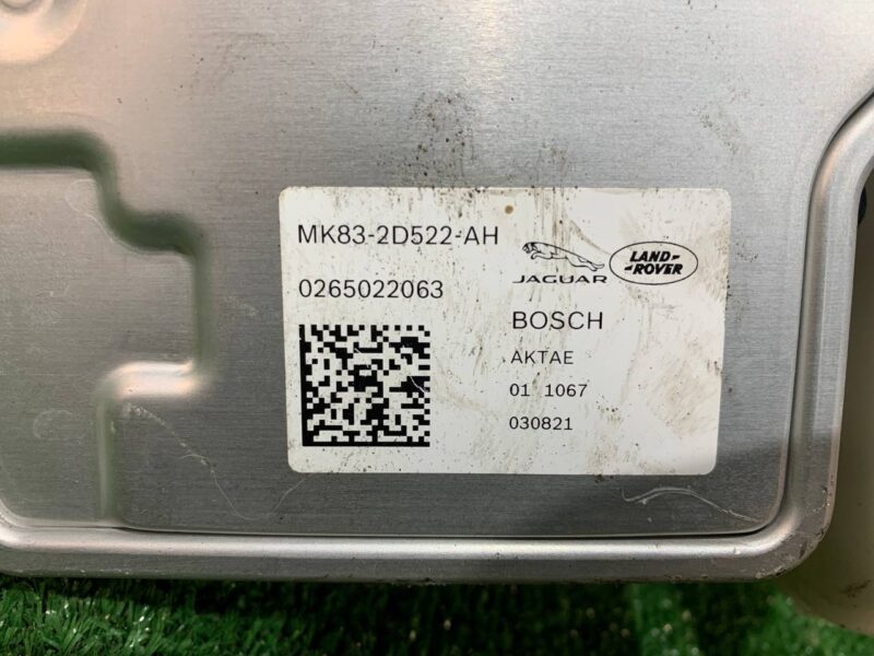 LR161005 ABS unit with tank Range Rover Velar L560 (2018-) used cost 600 € in stock 3 pcs.