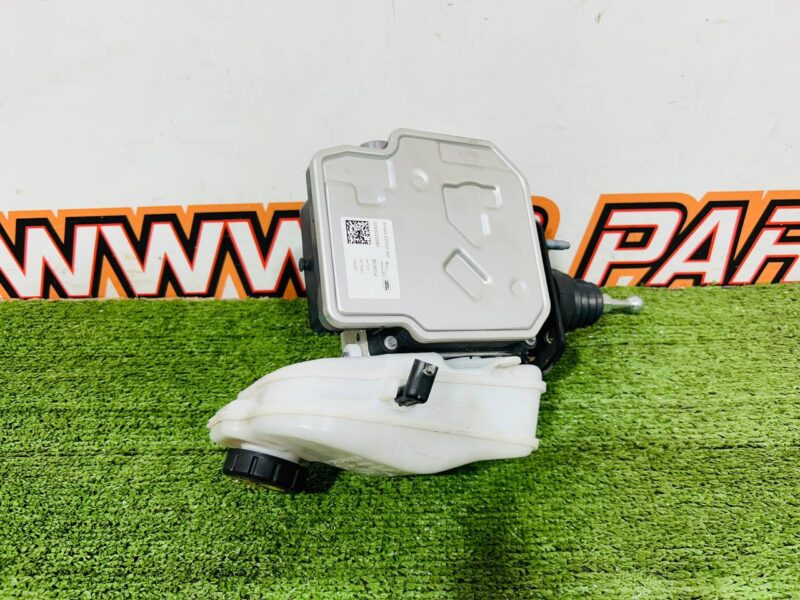LR161005 ABS unit with tank Range Rover Velar L560 (2018-) used cost 600 € in stock 3 pcs.
