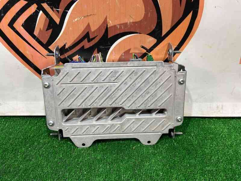 T2R49070 Amplifier AUDIO Premium 1280 W Jaguar I-Pace X590 (2018-) used cost 580 € in stock 4 pcs.