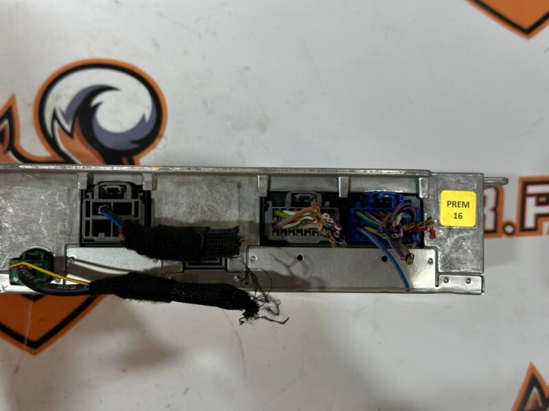 T2R49070 Amplifier AUDIO Premium 1280 W Jaguar I-Pace X590 (2018-) used cost 580 € in stock 4 pcs.