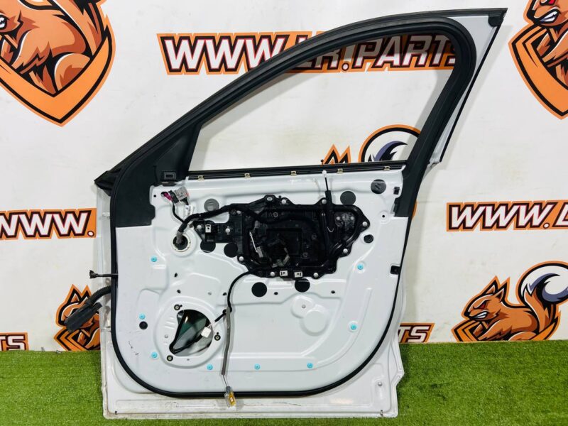 T4A1368KIT Front right door complete Jaguar F-Pace X761 (2017-) Used cost 650 € in stock 3 pcs.