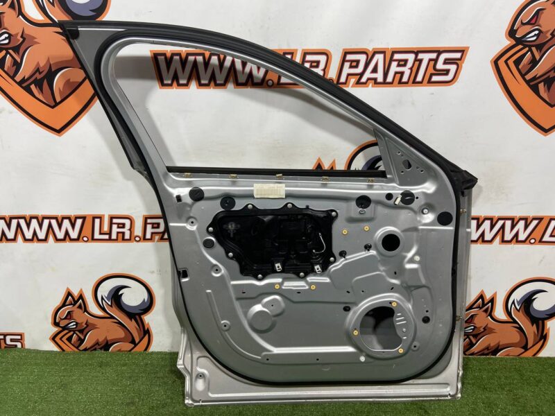 T4A1369 Door front left Jaguar F-Pace Used - Image 28