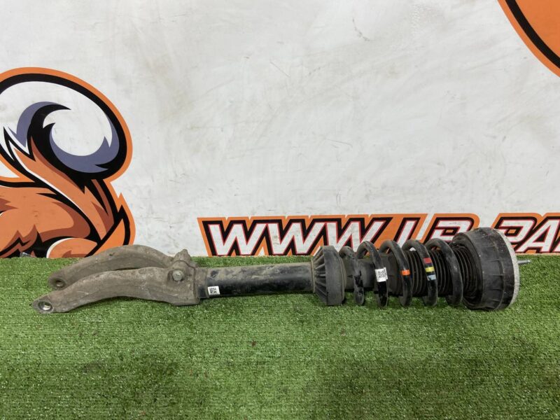 T4A1996 Front right shock absorber + fork Jaguar F-Pace X761 (2017-) Used cost 180 € in stock 1 pcs.