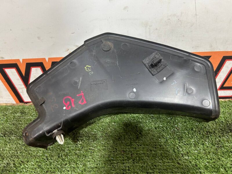 T4A27281 Rear light cover right Jaguar F-Pace X761 (2017-) used cost 30 € in stock 2 pcs.