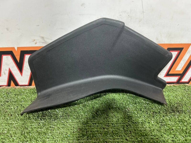 T4A27281 Rear light cover right Jaguar F-Pace X761 (2017-) used cost 30 € in stock 2 pcs.