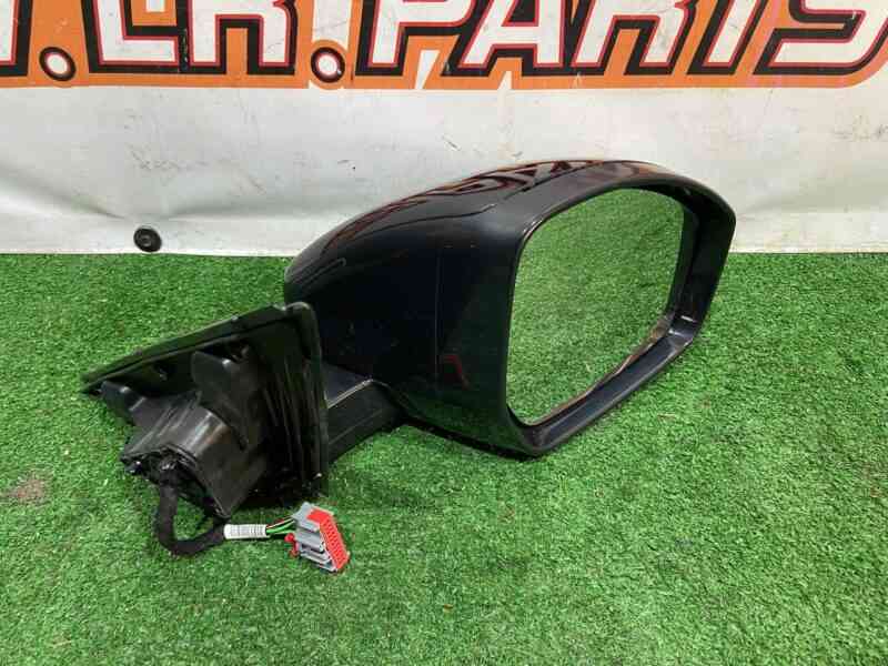 T4A5582 Exterior mirror right 6 pin Jaguar F-Pace X761 (2017-) used cost 300 € in stock 1 pcs.