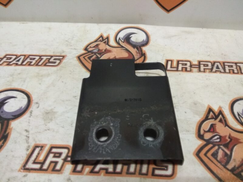 T4A6045 Wing bracket to the spar middle right JAGUAR F-PACE Used - Image 17