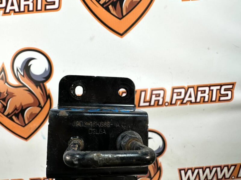 T4K1015 Hood lock hinge Jaguar I-Pace X590 (2018-) Used cost 20 € in stock 8 pcs.