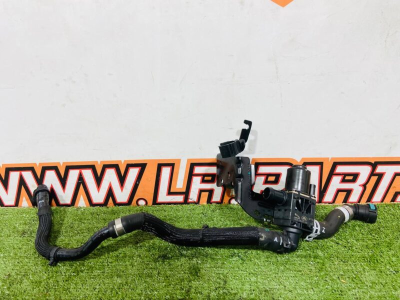 T4K1028 Heater valve Jaguar I-Pace (2018-) Used cost 150 € in stock 11 pcs.