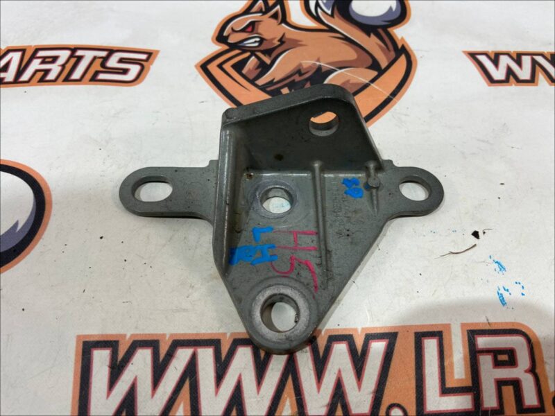 T4K1489 Bracket metal butt lion JAGUAR I-PACE Used cost 10 € in stock 2 pcs.
