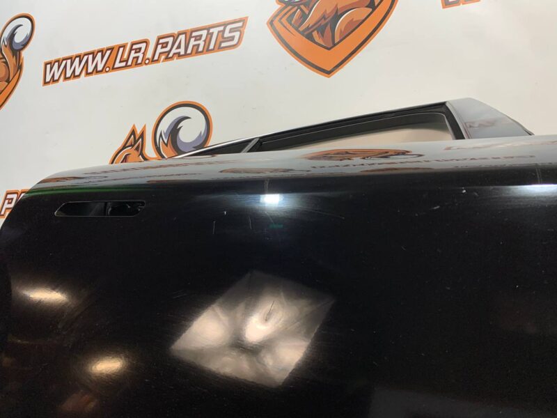 T4K1543 Right-right door jaguar I-Pace (2018-) used cost 500 € in stock 1 pcs.