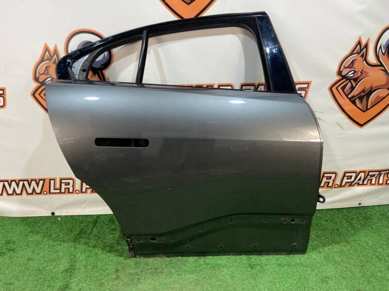 T4K1543 Right-right door jaguar I-Pace (2018-) used cost 500 € in stock 1 pcs.