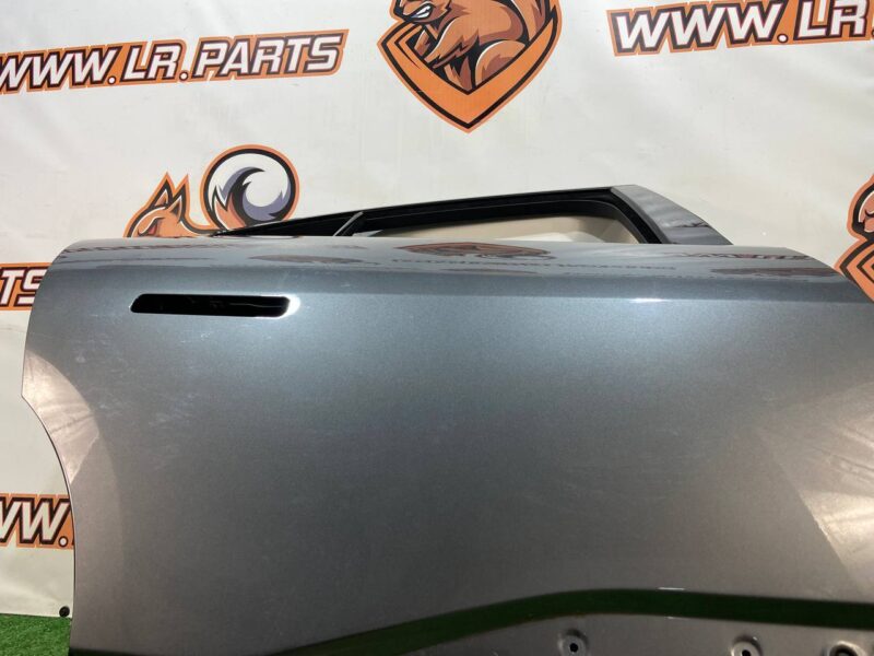 T4K1543 Right-right door jaguar I-Pace (2018-) used cost 500 € in stock 1 pcs.