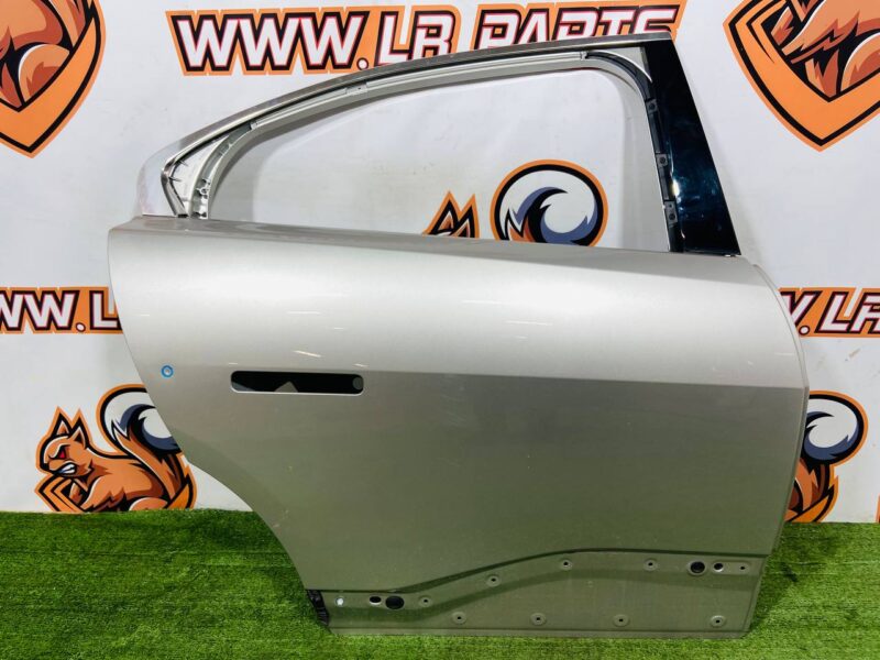 T4K1543 Right-right door jaguar I-Pace (2018-) used cost 500 € in stock 1 pcs.