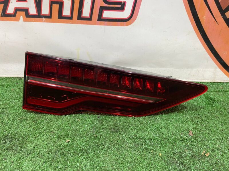 T4K16650 Left tailgate light Jaguar I-Pace (2018-) Used cost 200 € in stock 2 pcs.