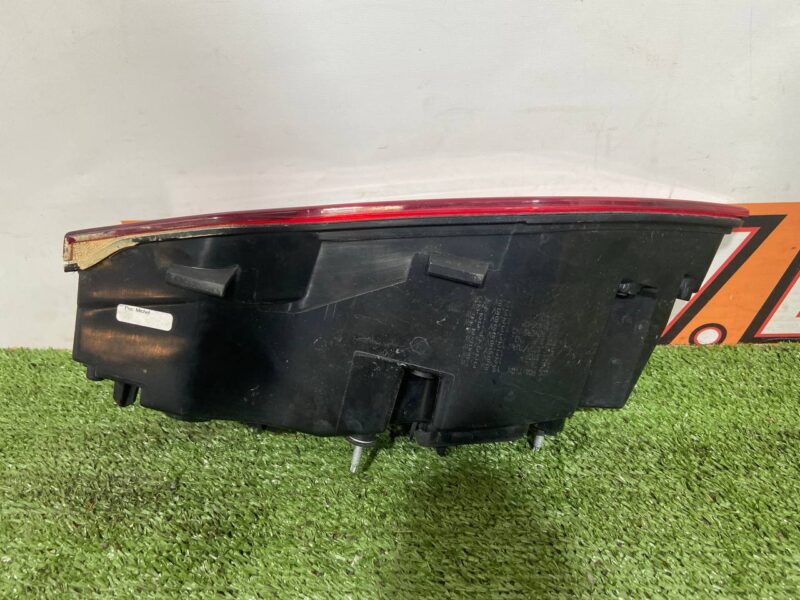 T4K16650 Left tailgate light Jaguar I-Pace (2018-) Used cost 200 € in stock 2 pcs.