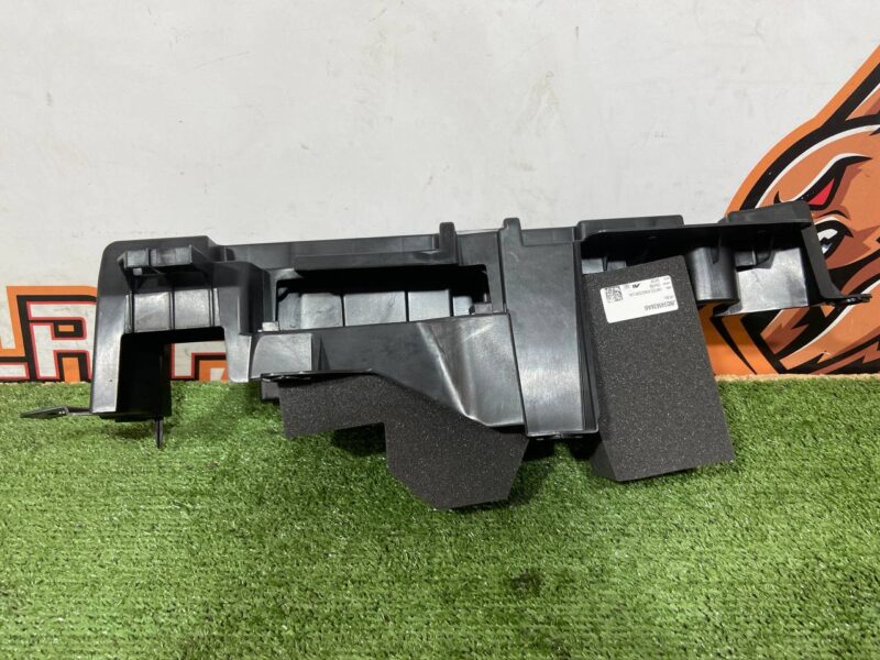 T4K4038 Trunk trim bracket right Jaguar I-Pace (2018-) Used cost 40 € in stock 1 pcs.