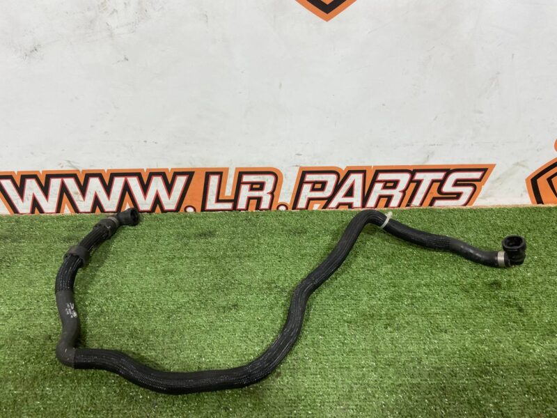 T4K8623 Cooling system pipe right Jaguar I-Pace X590 (2018-) Used cost 35 € in stock 2 pcs.