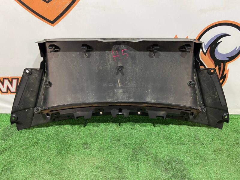 T4K8820 Bonnet trim middle Jaguar I-Pace X590 (2018-) Used cost 160 € in stock 7 pcs.